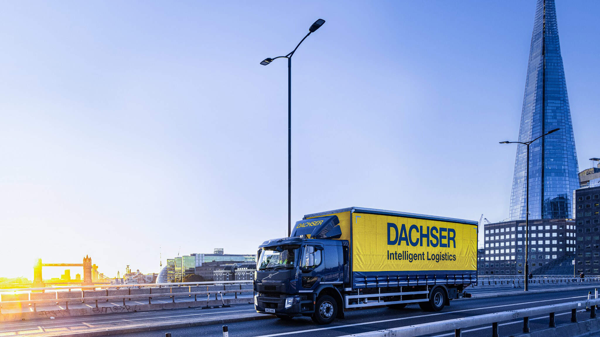 Smart Border Connect provides a framework for DACHSER to transport goods on behalf of UK customers mostly via the French border and on to the rest of Europe—quickly, reliably, and smoothly while also handling all matters relating to customs, taxes and duties. Picture: DACHSER